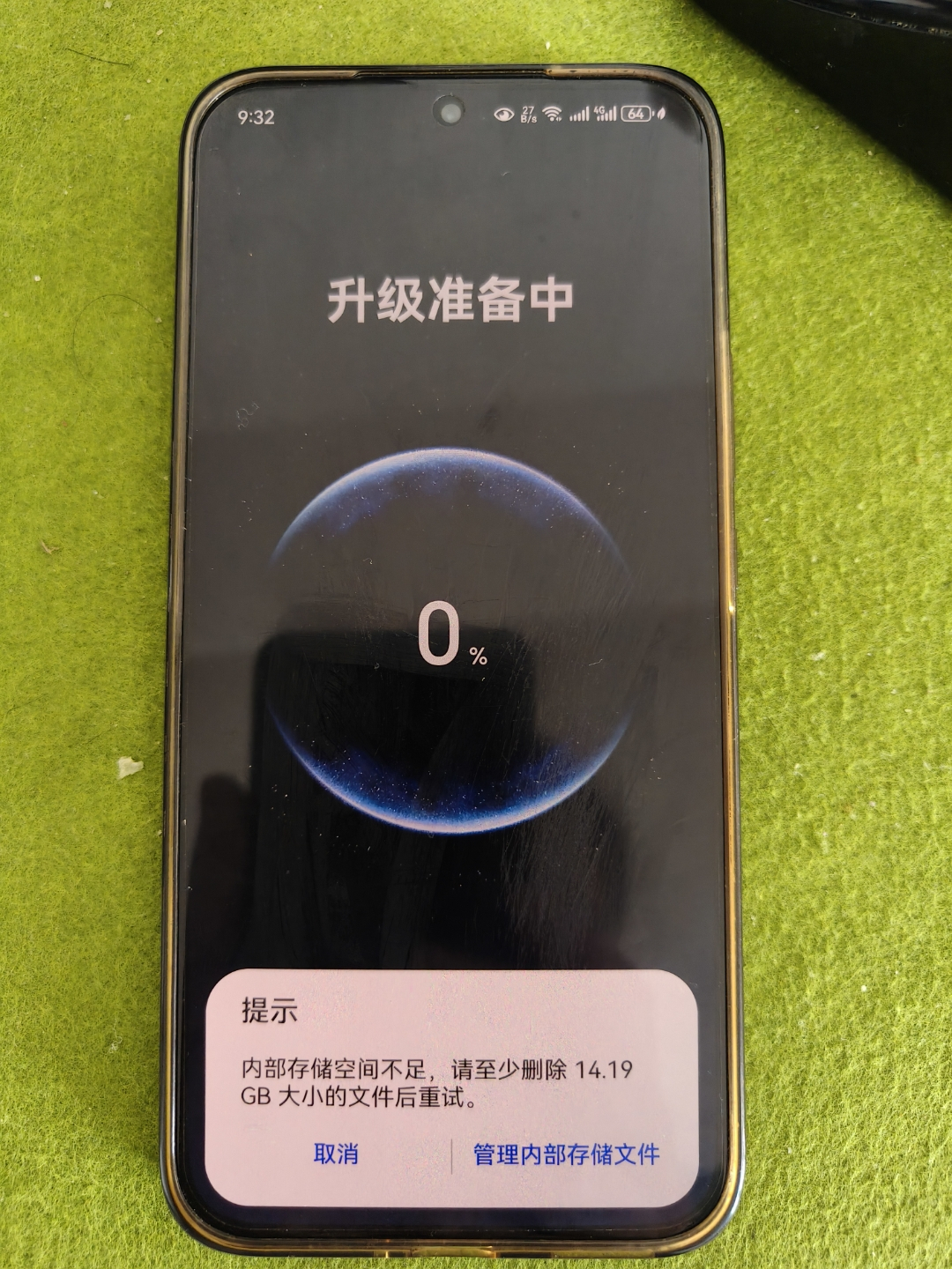 什么信号说明你该换手机了 最明显的首先是卡顿，有很多人说手机卡是系统的锅，这当然