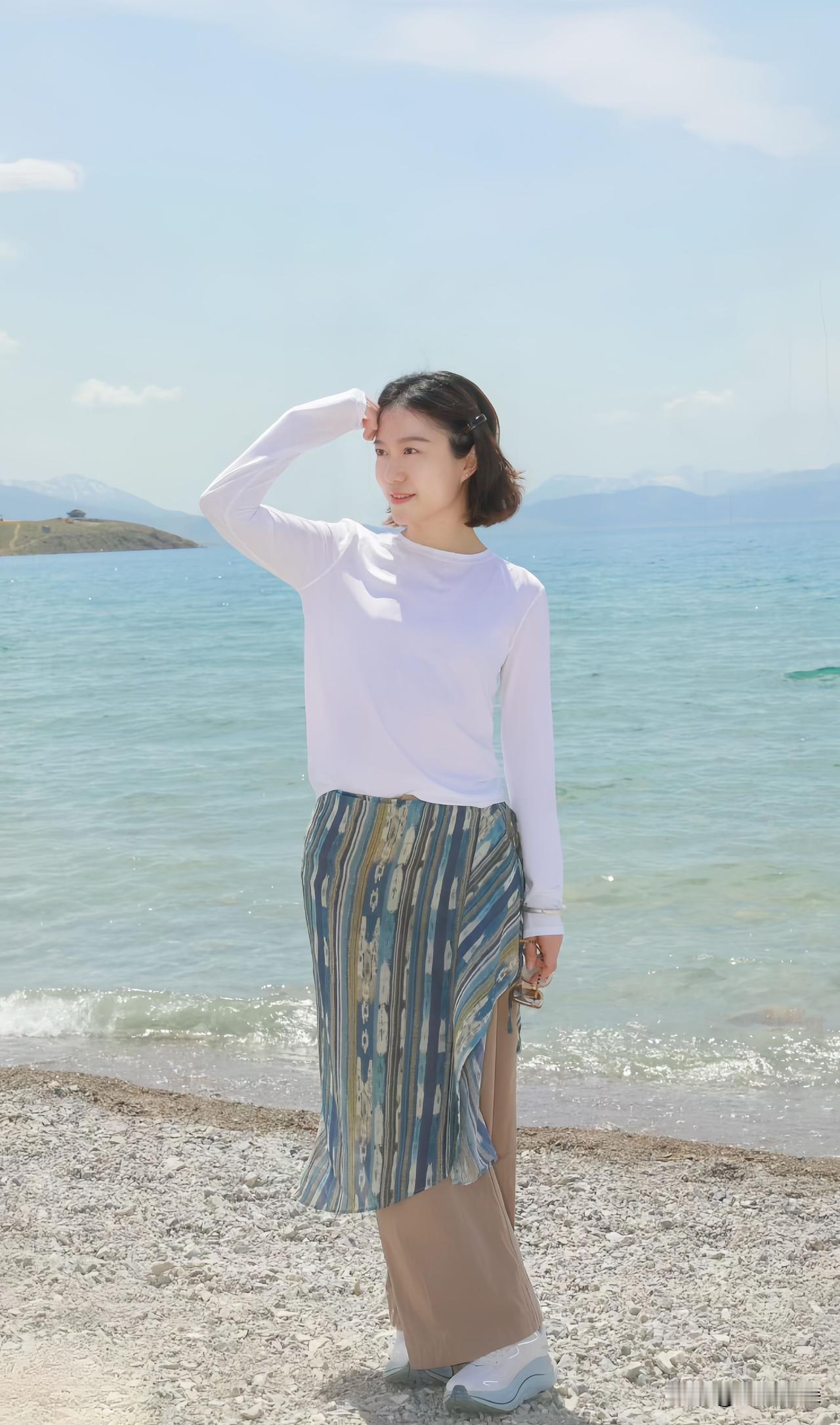 翁帆搬出清华园彻底刷屏：真正的富人，从来不用家产定义人生

翁帆搬出清华园的消息