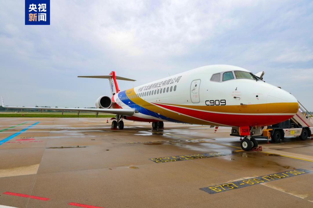 给力，首架C909医疗机在郑州交付
9月9日，中豫航空集团所属中国飞龙在郑州接收