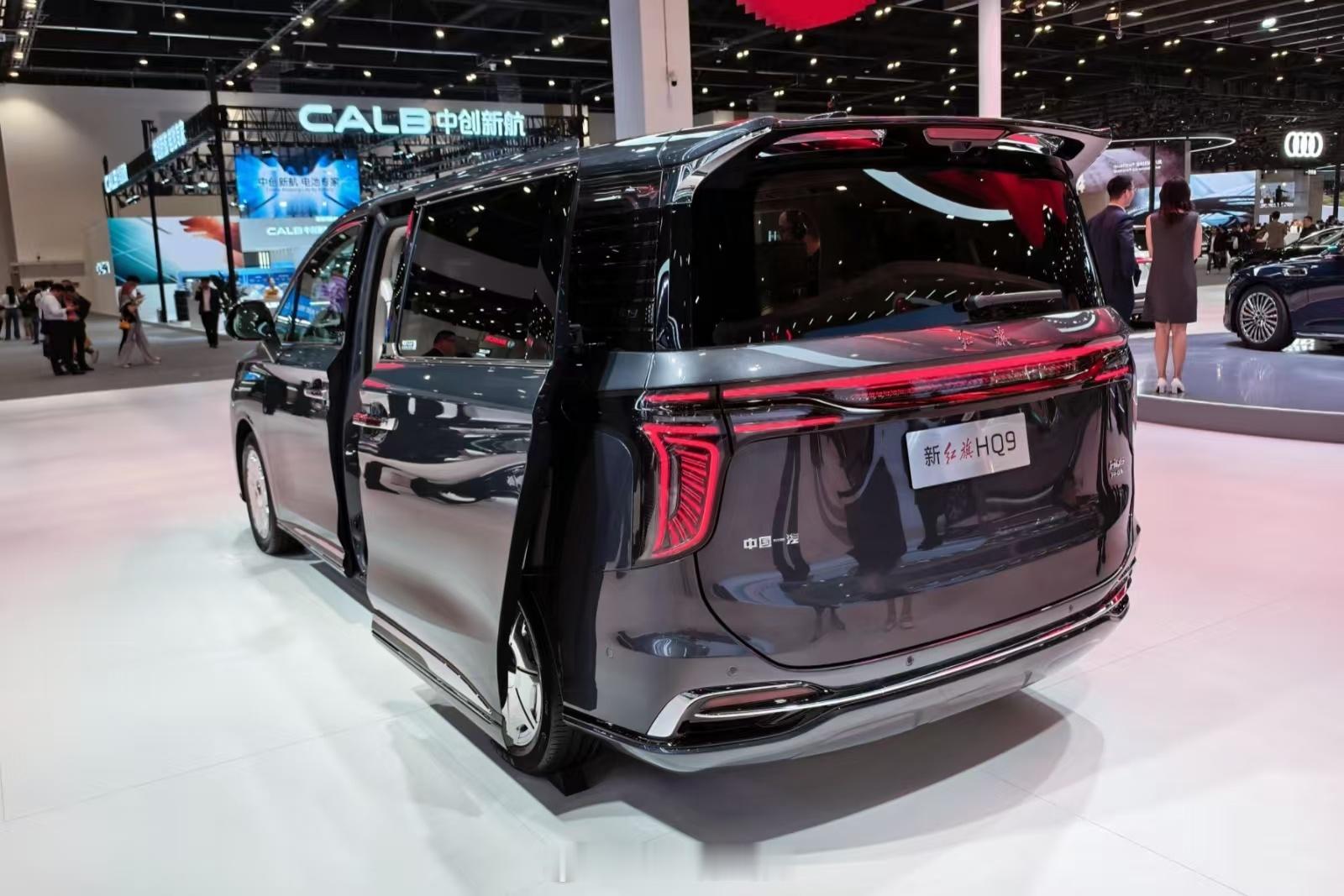 新HQ9升级不小，鸿蒙座舱+华为乾崑ADS，动力电池升级成39.5度，后舱新增隐