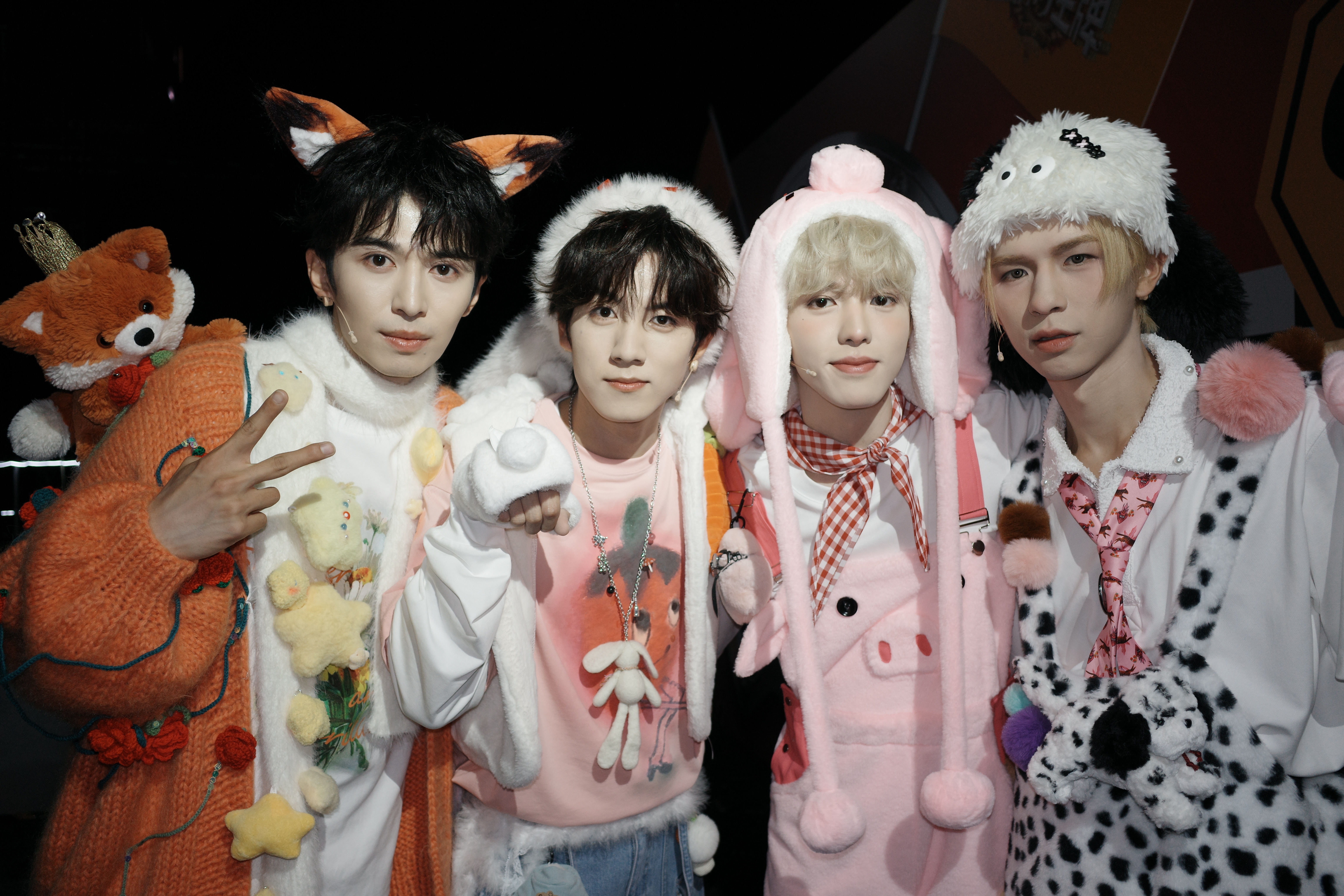 十个勤天种地吧王牌对王牌 昊昊小红薯更新："后陡门动物园"大家都看得出来，他们是