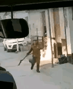 无论遇到什么情况，都还是要有文化