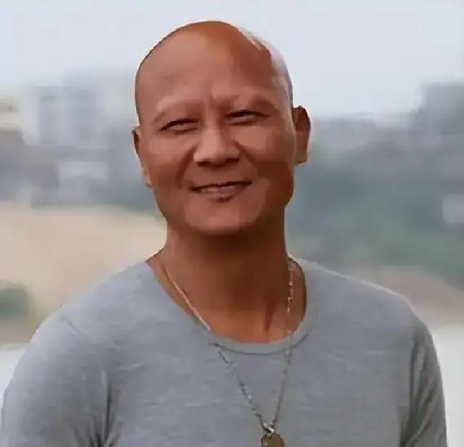 票房过亿，工资52块！
领导还警告不准拍戏，李连杰这事换你你咋办？
当年一部《少