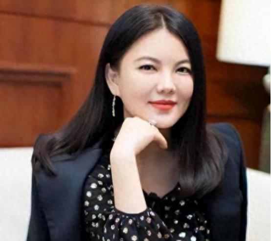 世上渣女千千万，最怕李湘这种，离婚4年，如今发现王岳伦是赢家

 
娱乐圈的感情