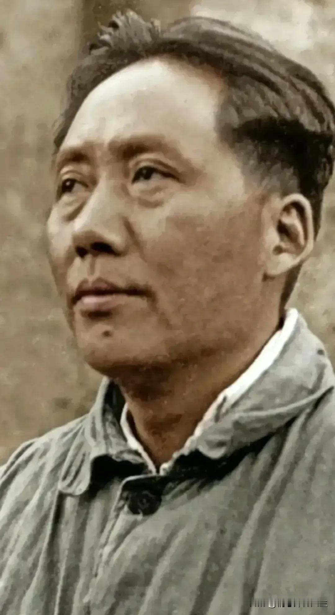 #一个杰出的领袖最大的贡献是什么?#
指明了前进的方向。
指导了具体的做法。
最