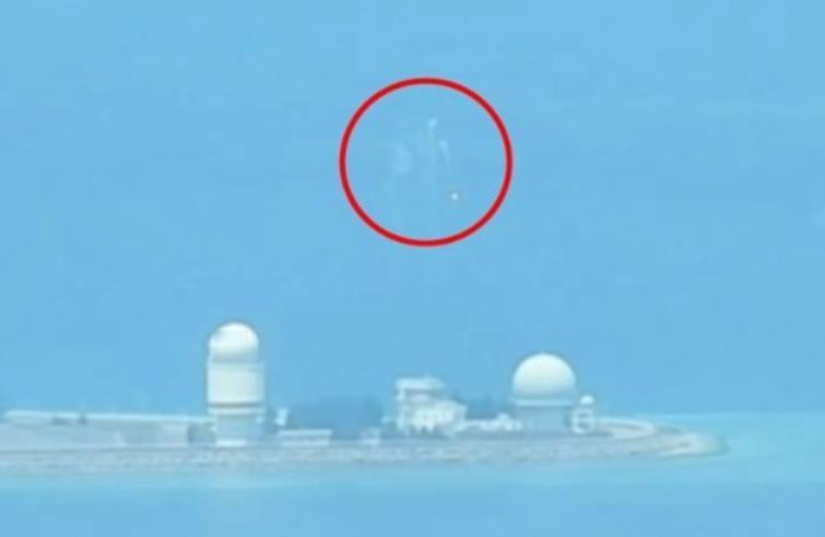 就在刚刚，

菲律宾公然反华，解放军果断“开火”。

4月9日，菲律宾海岸防卫队