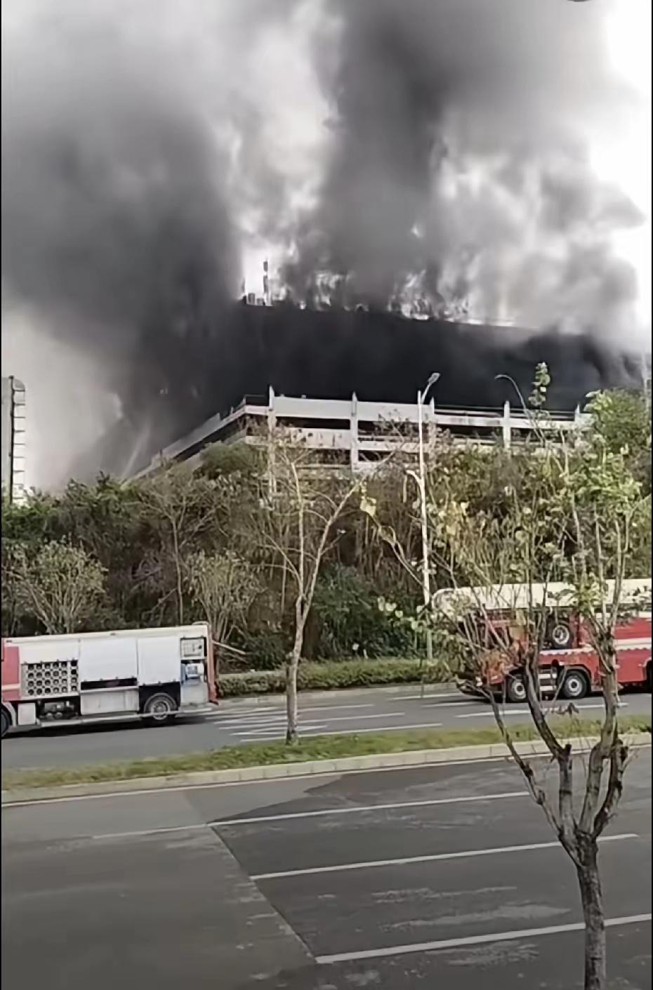 比亚迪火灾无人员伤亡工厂安全无小事，一次侥幸就可能酿成无法挽回的代价。把防火措施