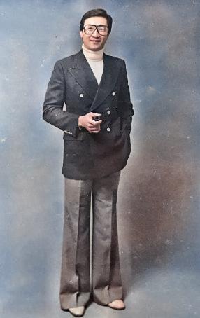 没想到谢贤年轻时候那么帅气！年轻时期的谢贤是60年代香港当红小生，五官立体、气质