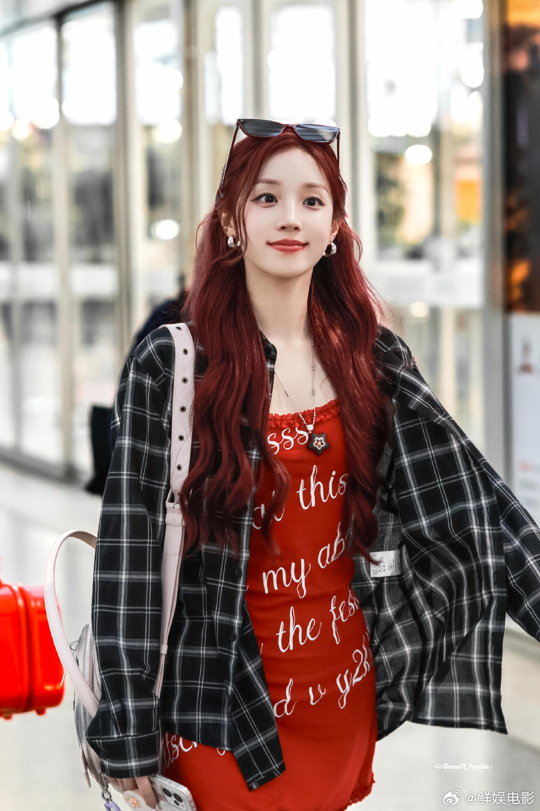 宋雨琦瘦了好多宋雨琦怎么瘦成这样了，一定要好好吃饭呀，期待fendi活动出图宋雨