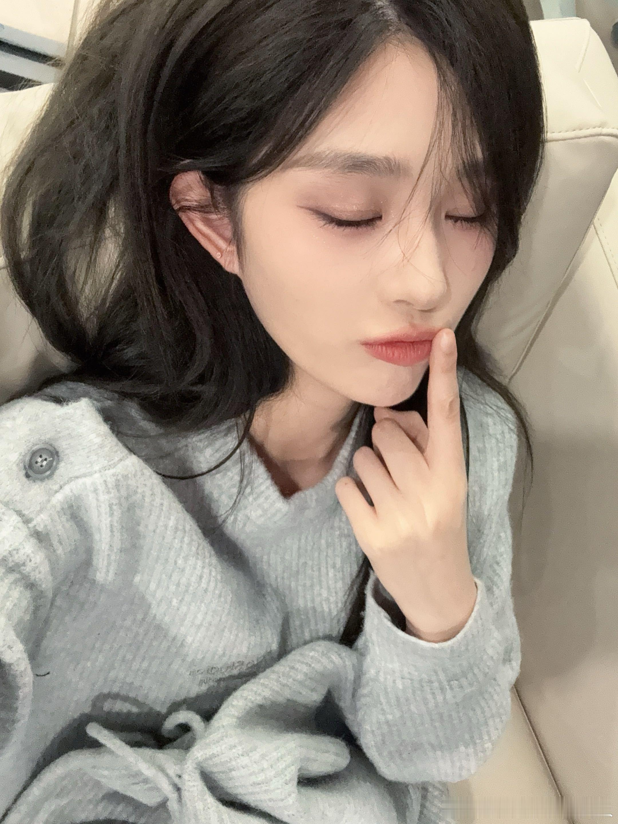 一个优雅的挑水人王奕0908出道九周年快乐盛世美颜王奕王奕❤️💕❤️💕王奕 