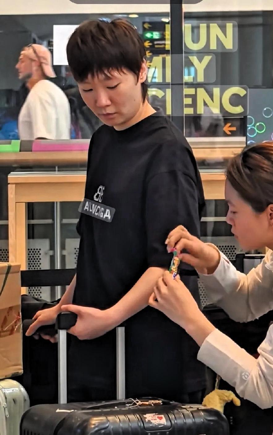 扛下压力打完瑞典站，曼昱回来了
T2那支熟悉的小分队，少了两个人，这一趟瑞典，好