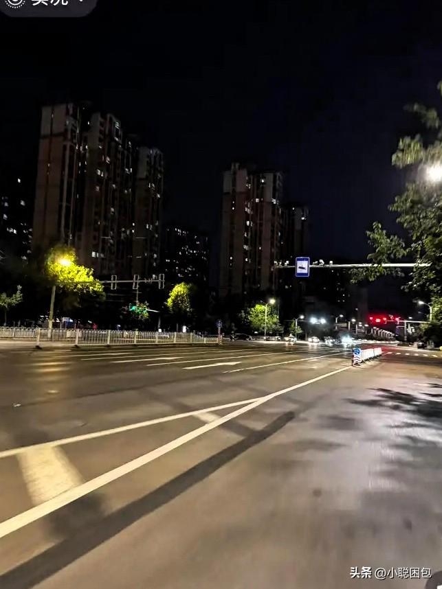 通知，紧急通知，
都做好心理准备！
再过3天，7月15日9点56分正式进入头伏，