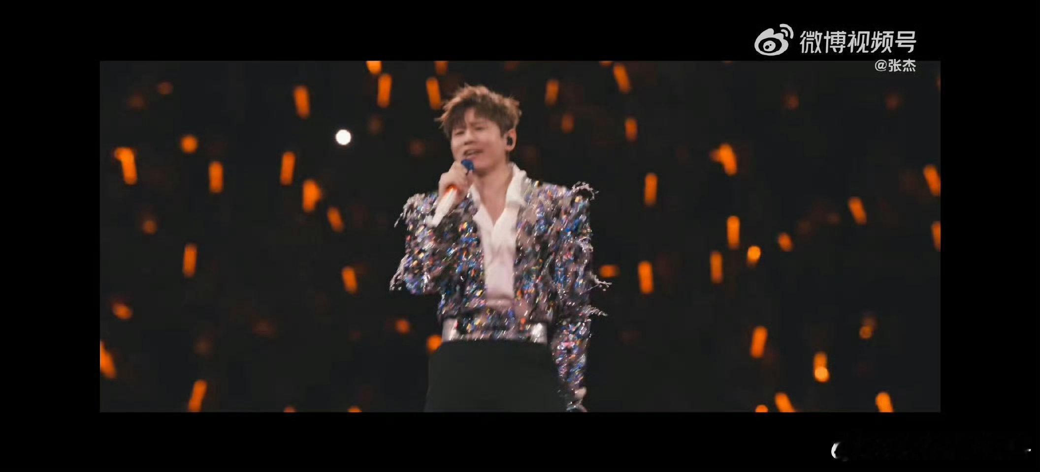 张杰张杰演唱会九场高光回顾 张杰未LIVE巡回演唱会 歌声未停，热爱不止，九场高