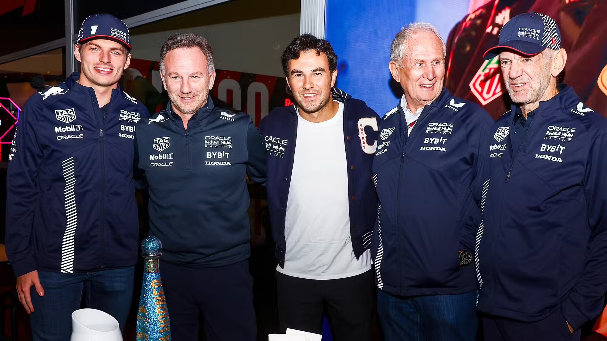 f1 约斯·维斯塔潘曾预言，整个红牛团队可能会随时间推移而分崩离析。目前看起来，