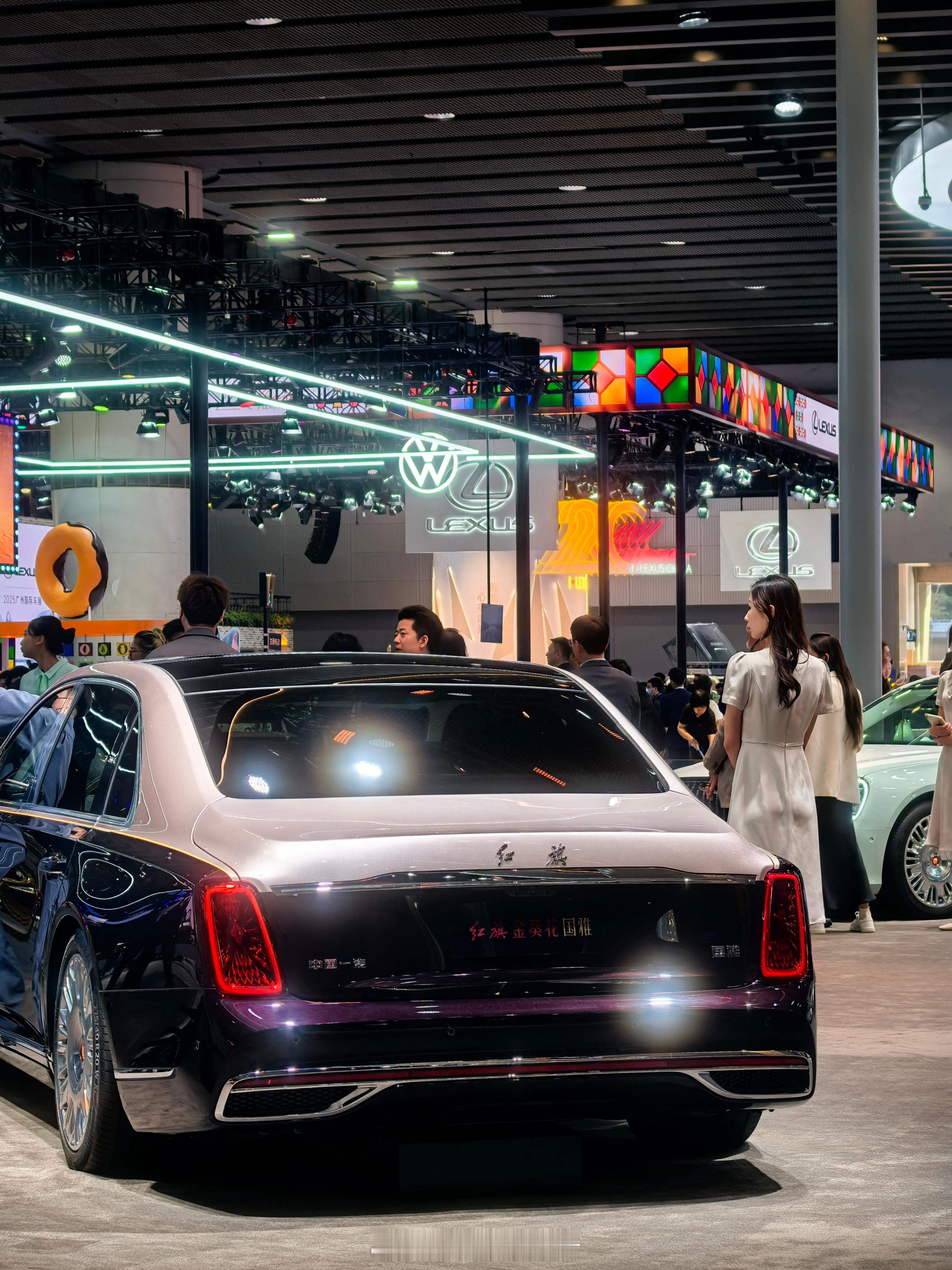 00后买油车是情怀还是清醒 这话题挺有意思的。我身边还真有几个工作的00后朋友，