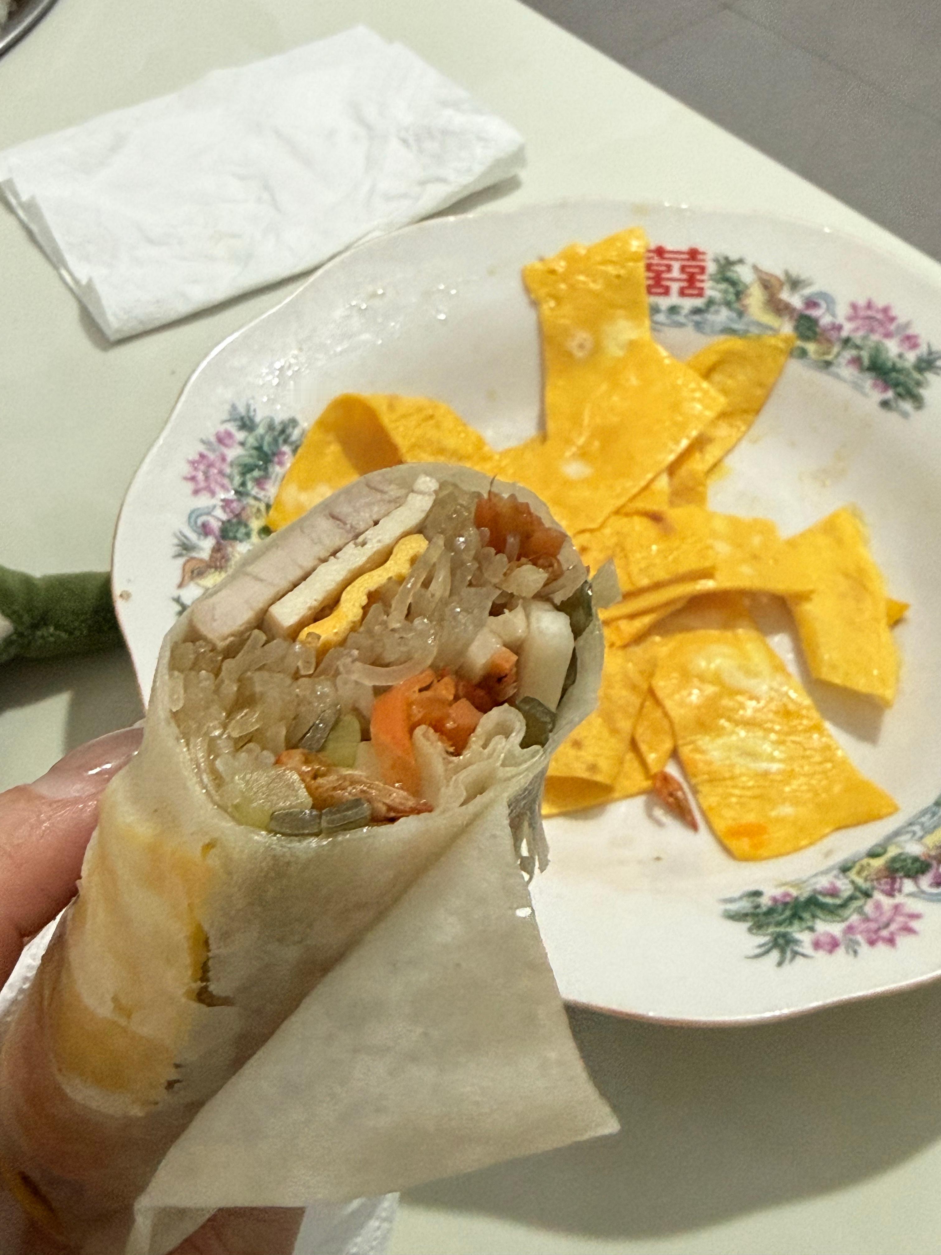 起个大早 我应该是今年七月半第一个吃饺饼筒的吧 台州