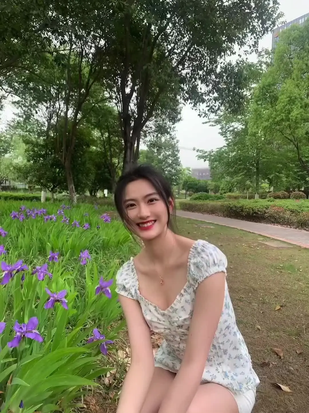 好能拍一女孩