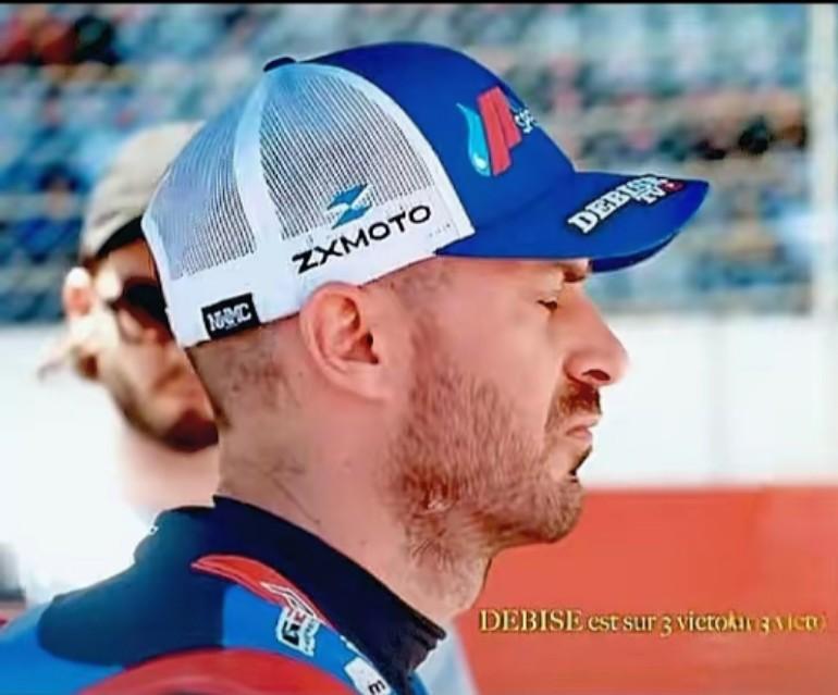 瓦伦丁没有被全网的欢呼声冲昏头脑，深知想闯过荷兰阿森TT赛道这一关，不是简单的事