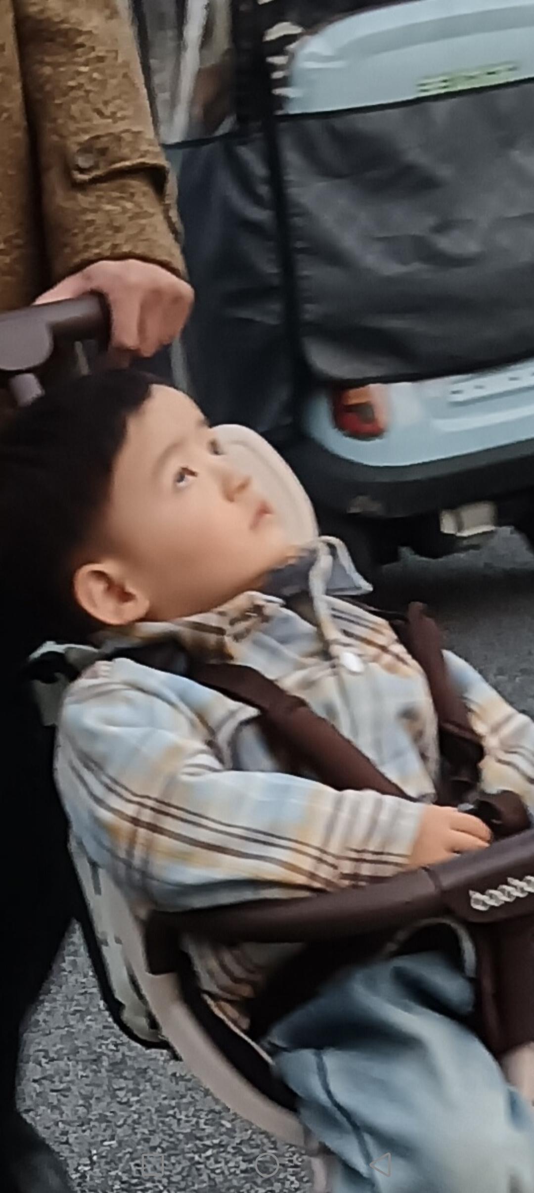 高市早苗为何竟敢公然干涉我泱泱大国的内政，甘愿充当美国和特朗普的马前卒？我虽是个