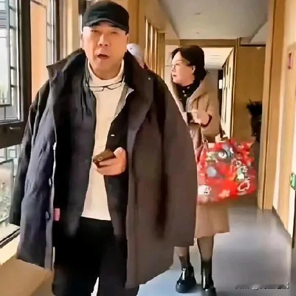 合则互利共赢
             伤则两败俱伤
   网络上的人和事，让人