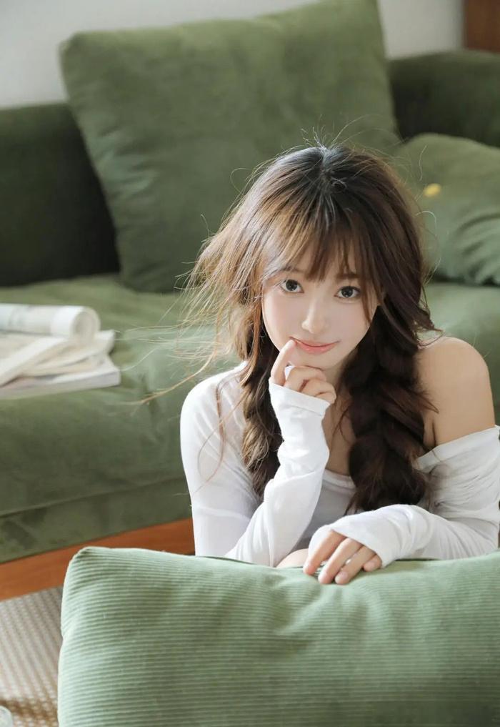 1、属兔人05年属鸡人的孽缘是属兔人。属鸡的人性格火爆、冲动，容易感情用事。而属