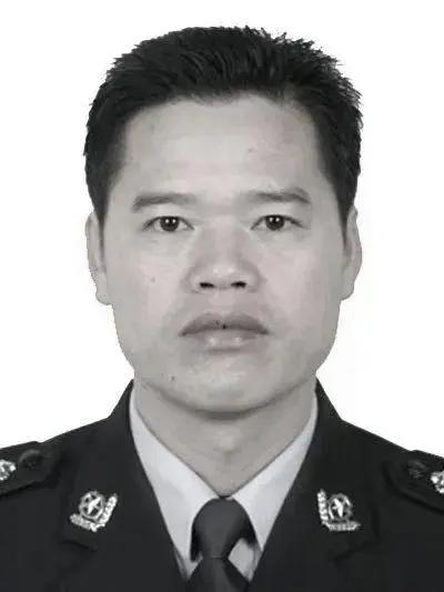 韦晓锋，男，曾任广西壮族自治区河池市公安局金城江分局国保大队教导员。从警28年，