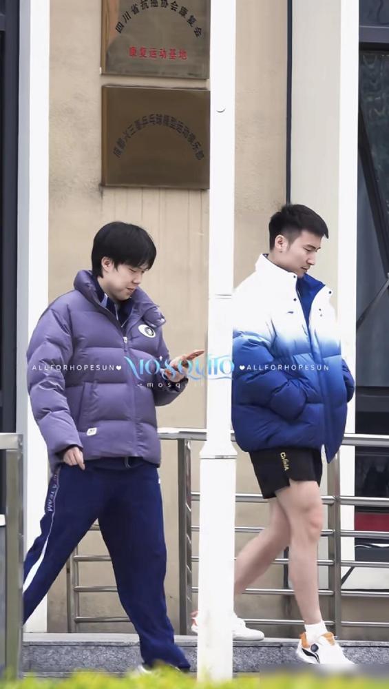 国乒刚结束重庆冠军赛，就扎进成都封训。接下来还有澳门世界杯和伦敦世乒赛，任务不轻