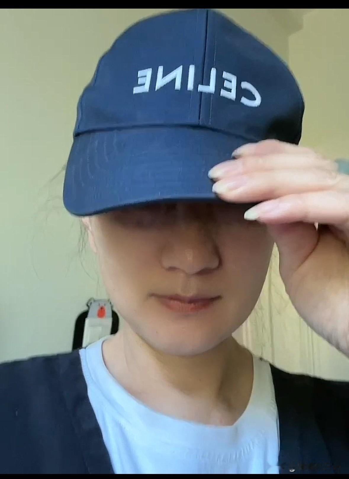 六十岁以后要学会的四种生活态度。

一，接受父母的离去，因为父母从有孩子的地方去