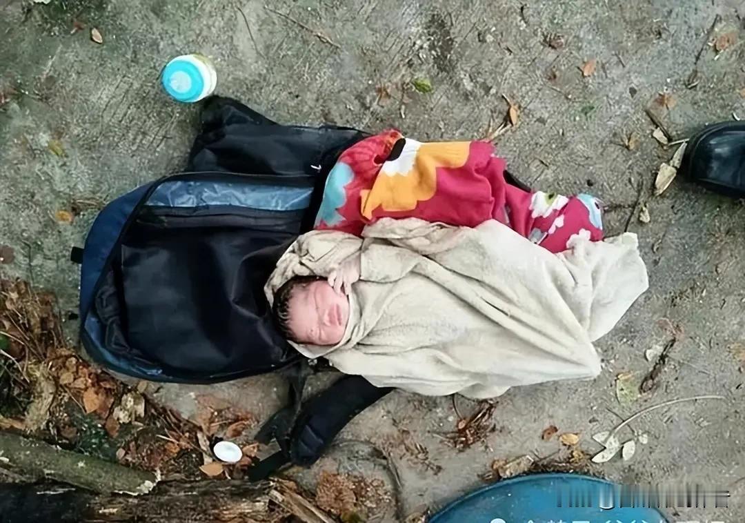 泰国清迈男婴遗体失踪，海外就医的权益守护该何去何从
 
泰国清迈一起婴儿遗体失踪