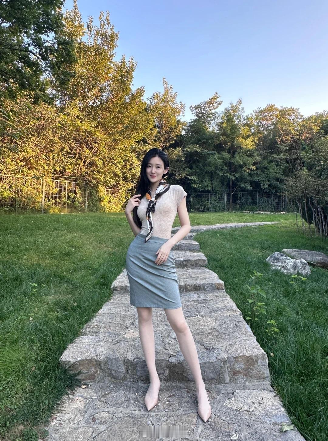 女生真的要拥有一双裸色高跟鞋~  ​​​