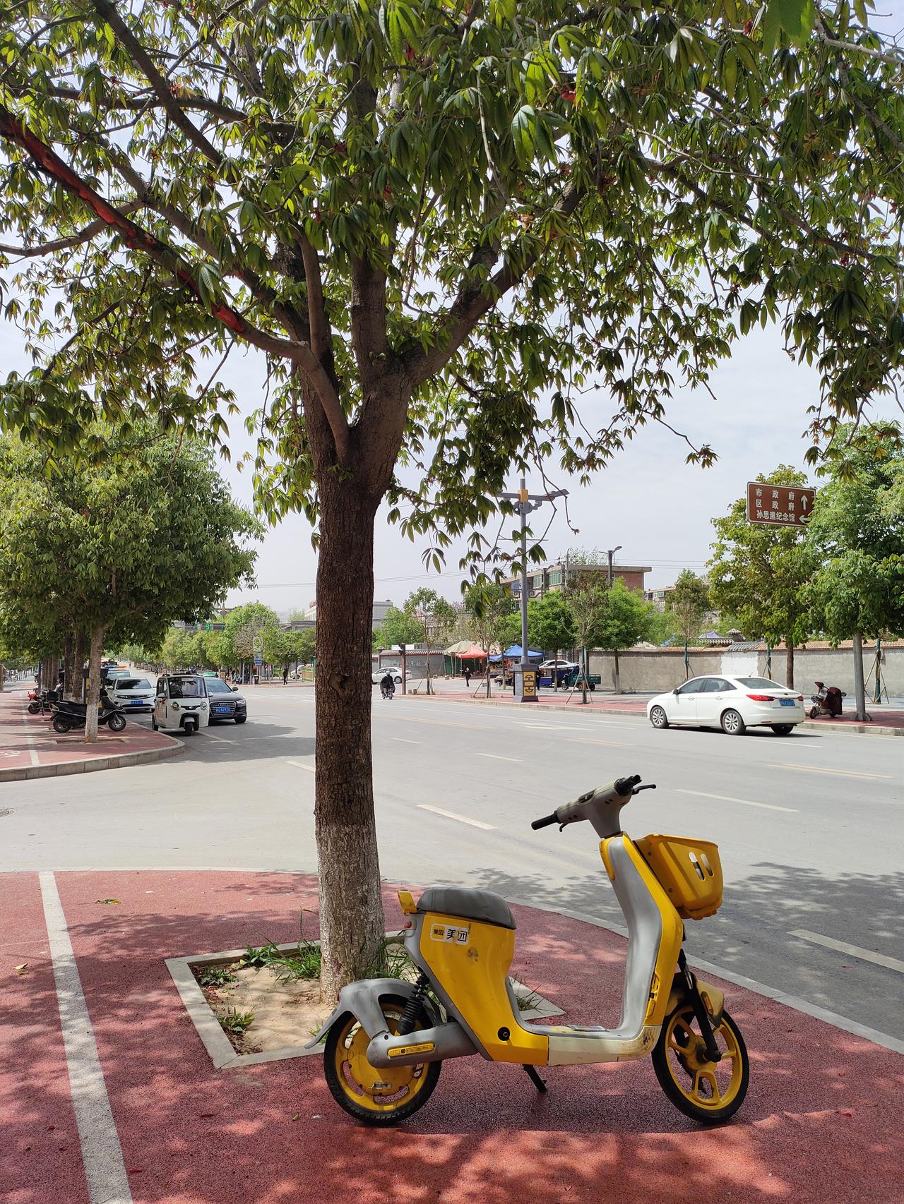 知人不评人，知理不争论：成年人最高级的活法
 
人活到一定岁数才算明白，日子过得