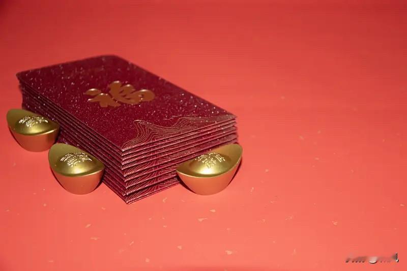 过年了，通常你们那发红包是发多少啊？

在广东这边比较流行发红包，也是一个喜庆，