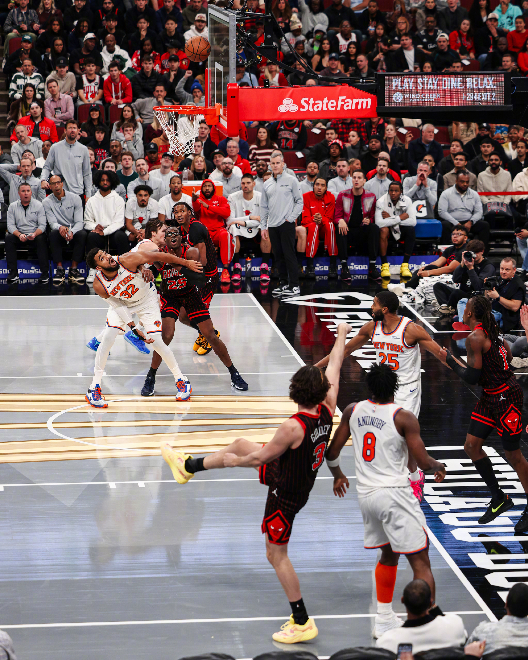 公牛五连胜了，东部唯一一支不败的球队，上一次公牛开季五连胜还是乔丹时期。吉迪今天