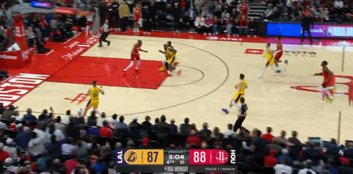 打得还可以，艾顿别上了，应该也被弃用了。一上就输分。 