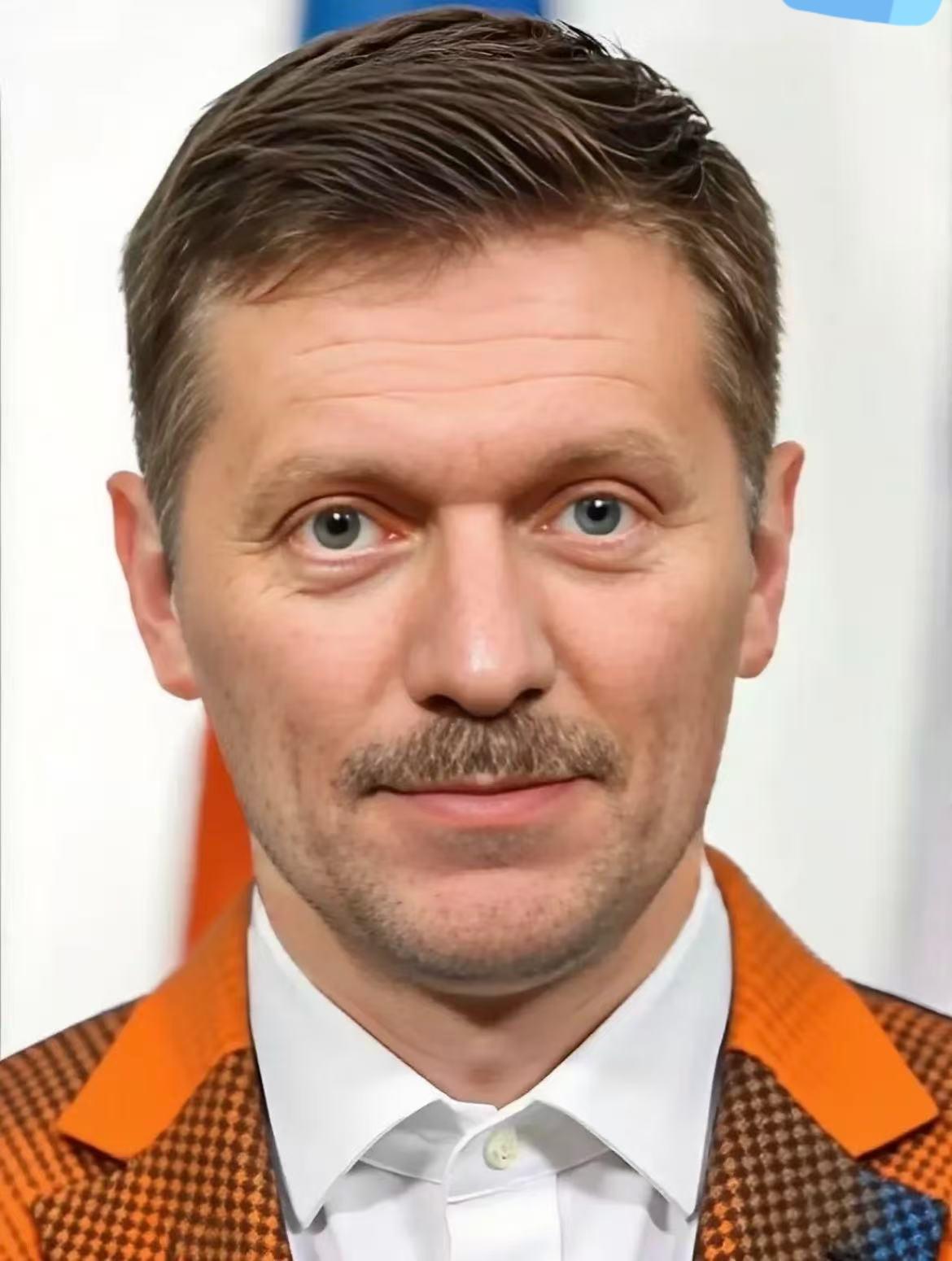 就在刚刚
俄罗斯正式宣布了
11月5日，俄罗斯总统新闻秘书佩斯科夫称俄不参加军备