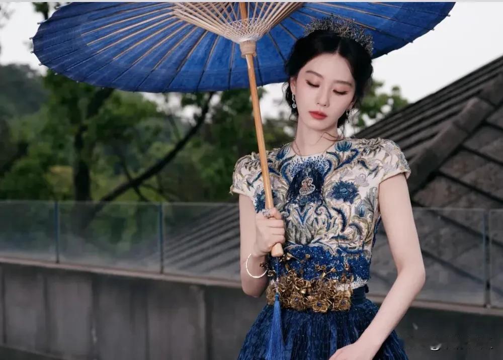 刘诗诗檀健次都在力荐的郭培迄今最大个展，终于要开展了。

之前刘诗诗首穿郭培20