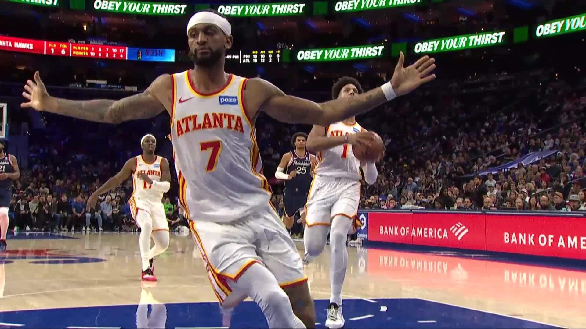 老鹰队能赢76人，只能说费城太神了…亲爱的沃克还在挑大梁34分8篮板7助攻，新一