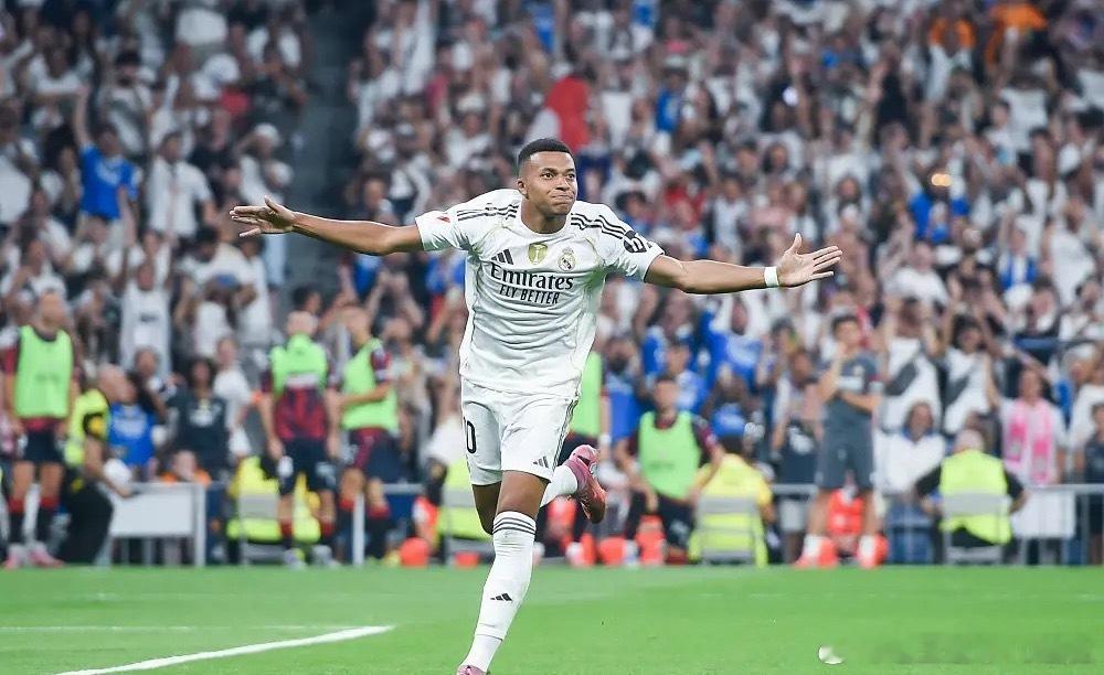 据西班牙六台记者何塞普·佩德雷罗尔透露，姆巴佩在上周末对阵贝蒂斯的比赛中遭遇肌肉