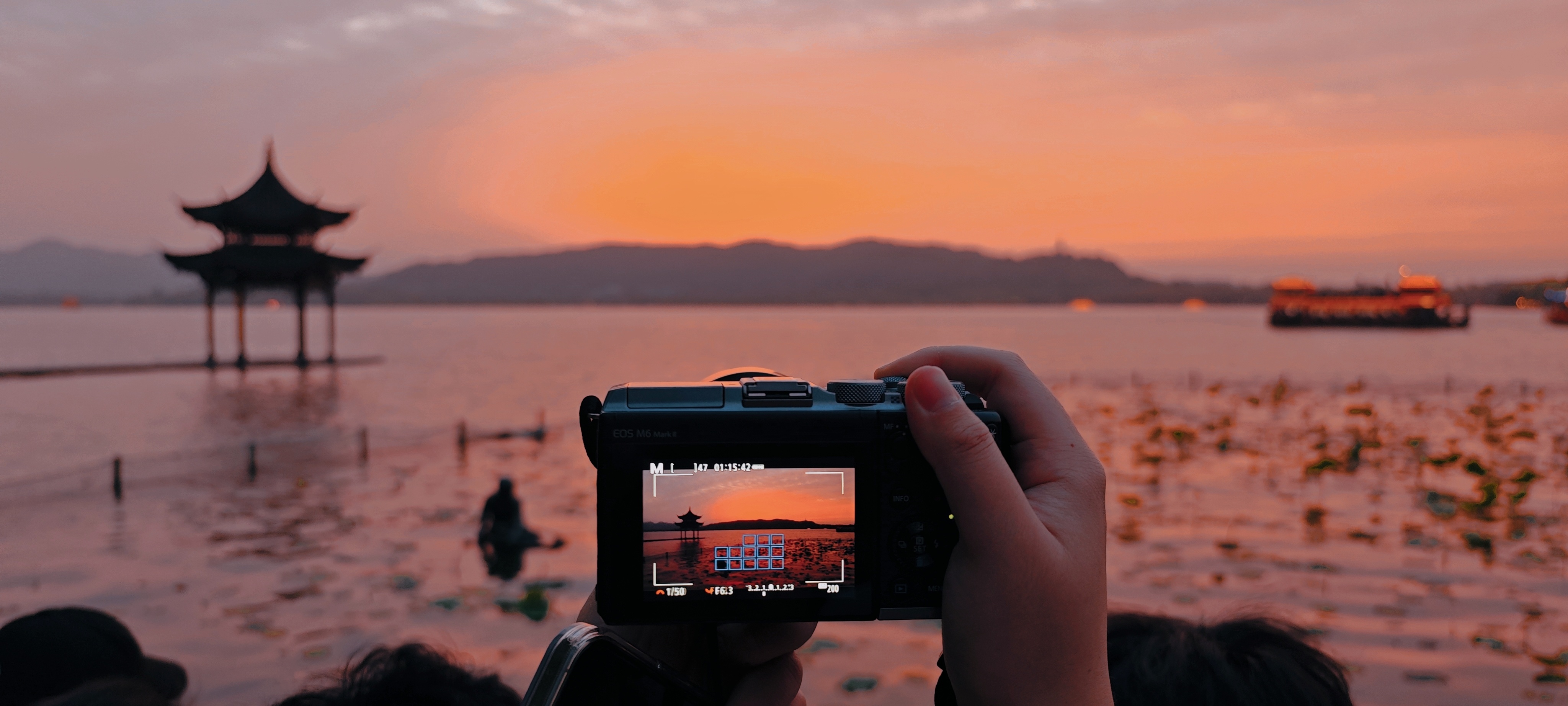 人生建议：看完一场西湖晚霞再离开杭州。杭州 📍HangZhou 杭州·西湖 杭