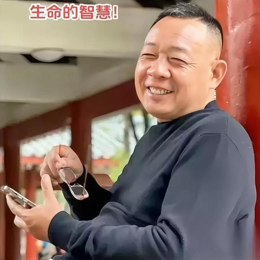 于东来太狠了

砸65亿造城

外行闯地产，就不怕亏光？

现在不少大佬都在卖房