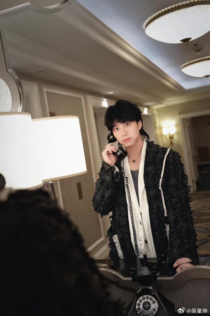 吴业坤胡鸿钧二分之一演唱会 2026二分之一1/2吴业坤×胡鸿钧上海演唱会就在明