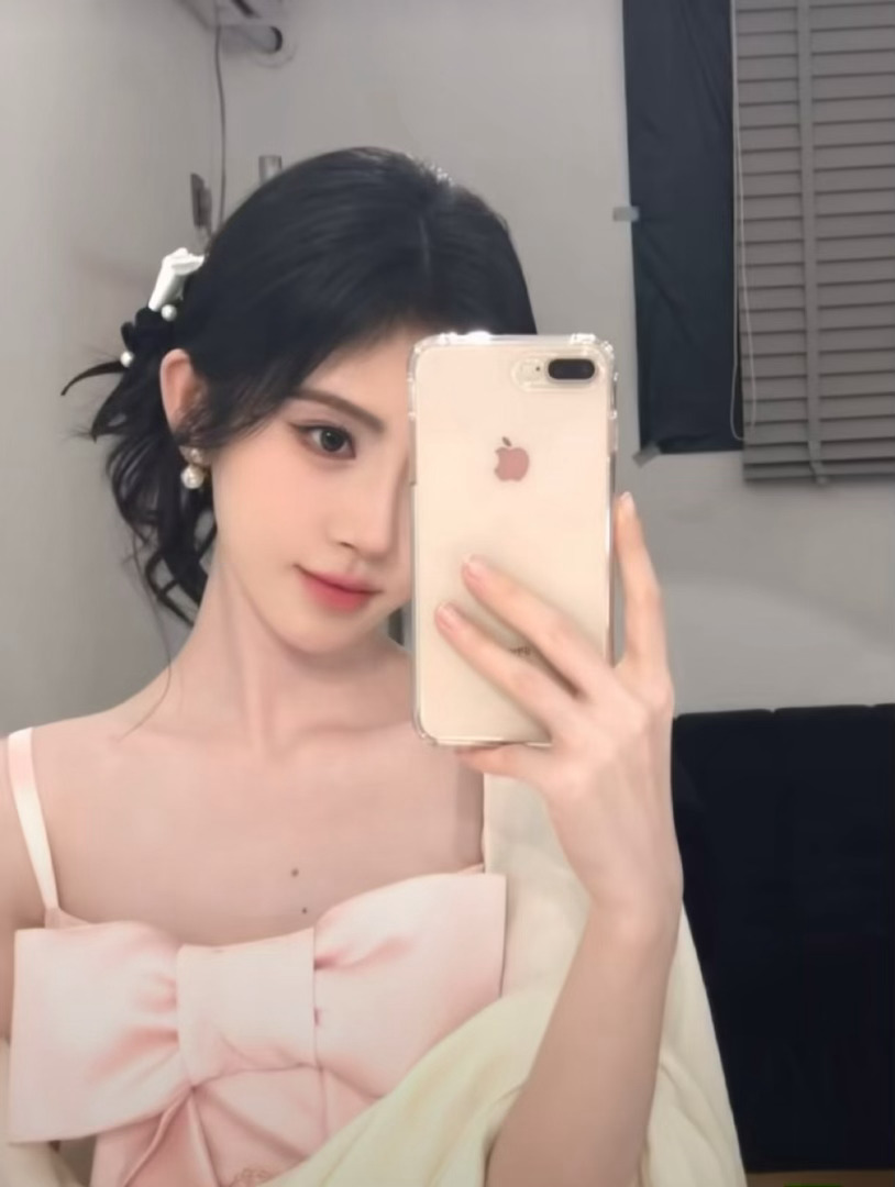 jjy鞠婧祎万花世界 jjy鞠婧祎苏绿夏 想你的时候 你会出现嘛