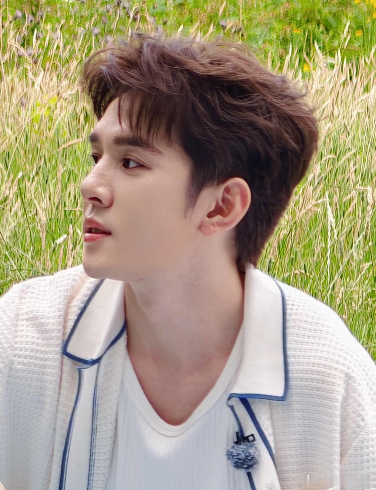 没有班味的李俊朗好青春男大哇🥰李佳琦居然是i人