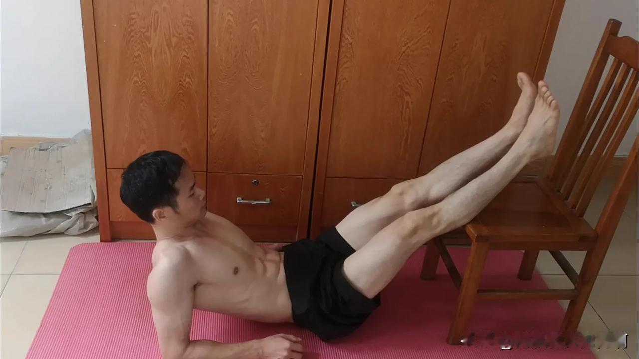晨练，腰腿的锻炼
腰腿养护方法 锻炼腰腿肩 老年腰腿养护