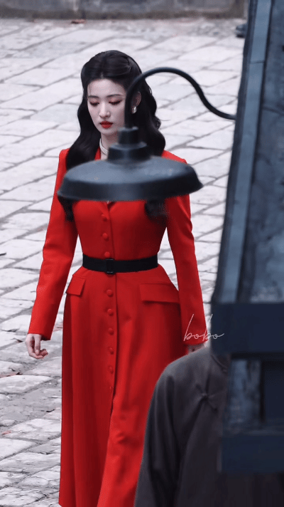 美船 （指脸，衣服不美 ​​​