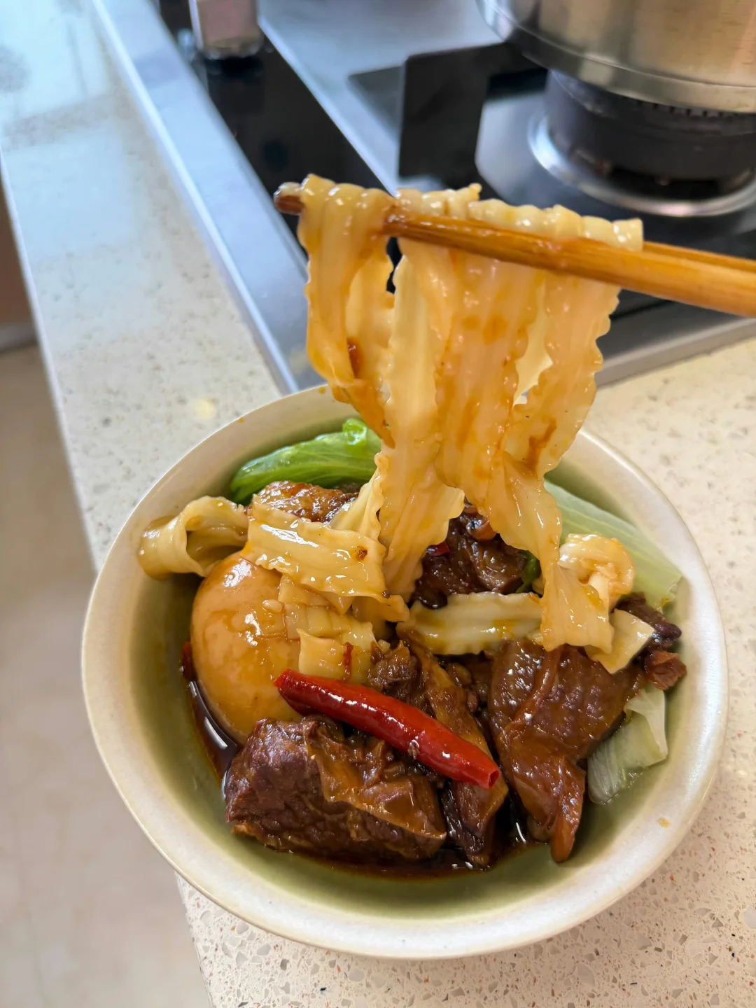 经验的重构必须基于这样一个条件：旧的预期必须被激活着，新的经验才有可能...