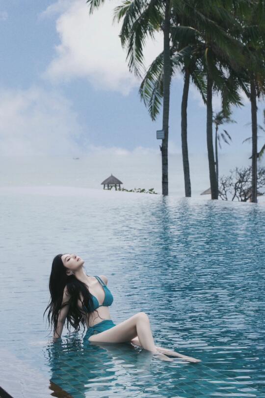 海天同色的感觉