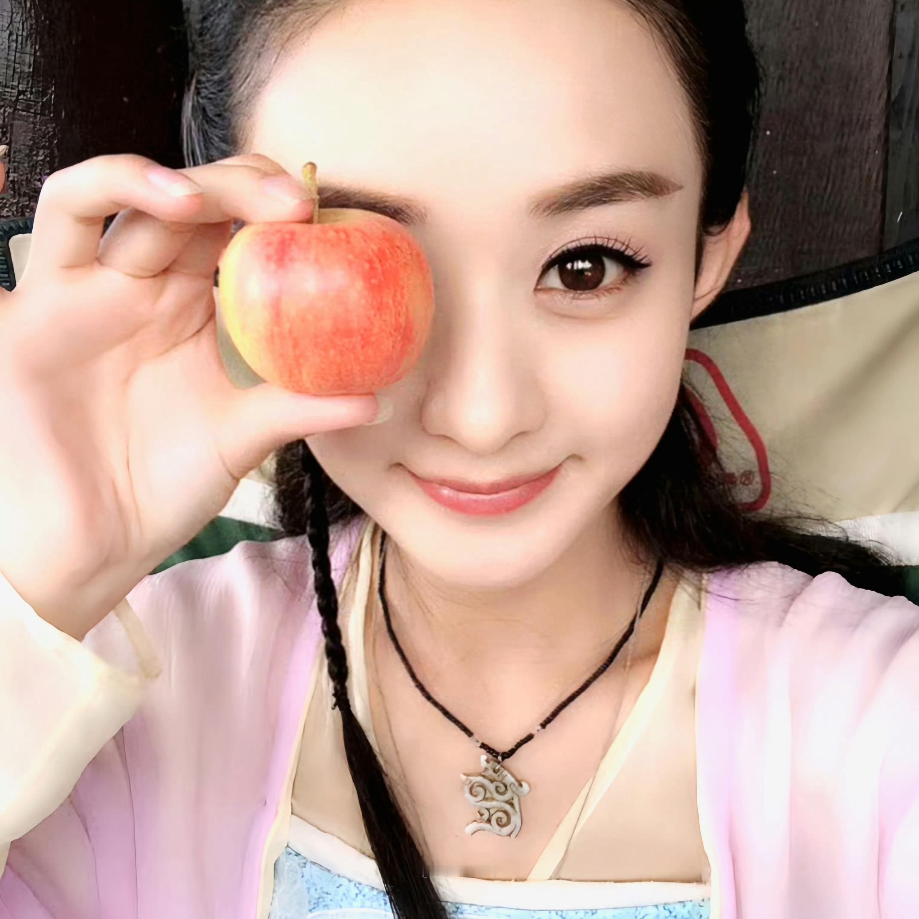 赵丽颖 zly赵丽颖出道二十周年 zly二十春秋同伴颖,万里乘风且徐行 你如诗如