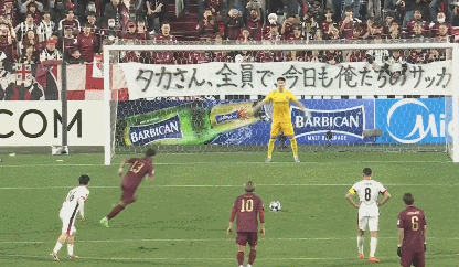 神户胜利船vs成都蓉城 李扬禁区内踢翻佐佐木大树，后者点球罚进，神户胜利船2-2