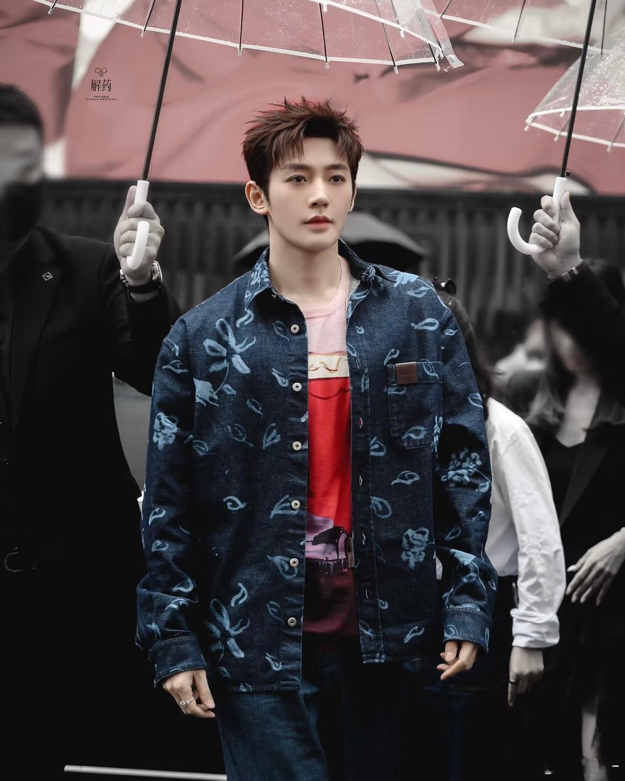 迪奥这两个代言人每次都是不一样的感觉，爱了 